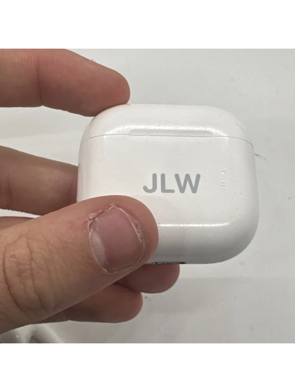 Apple AirPods 4th Gen ANC with MagSafe Charging Case A3056 A3055 A3059 MXP93LL/A